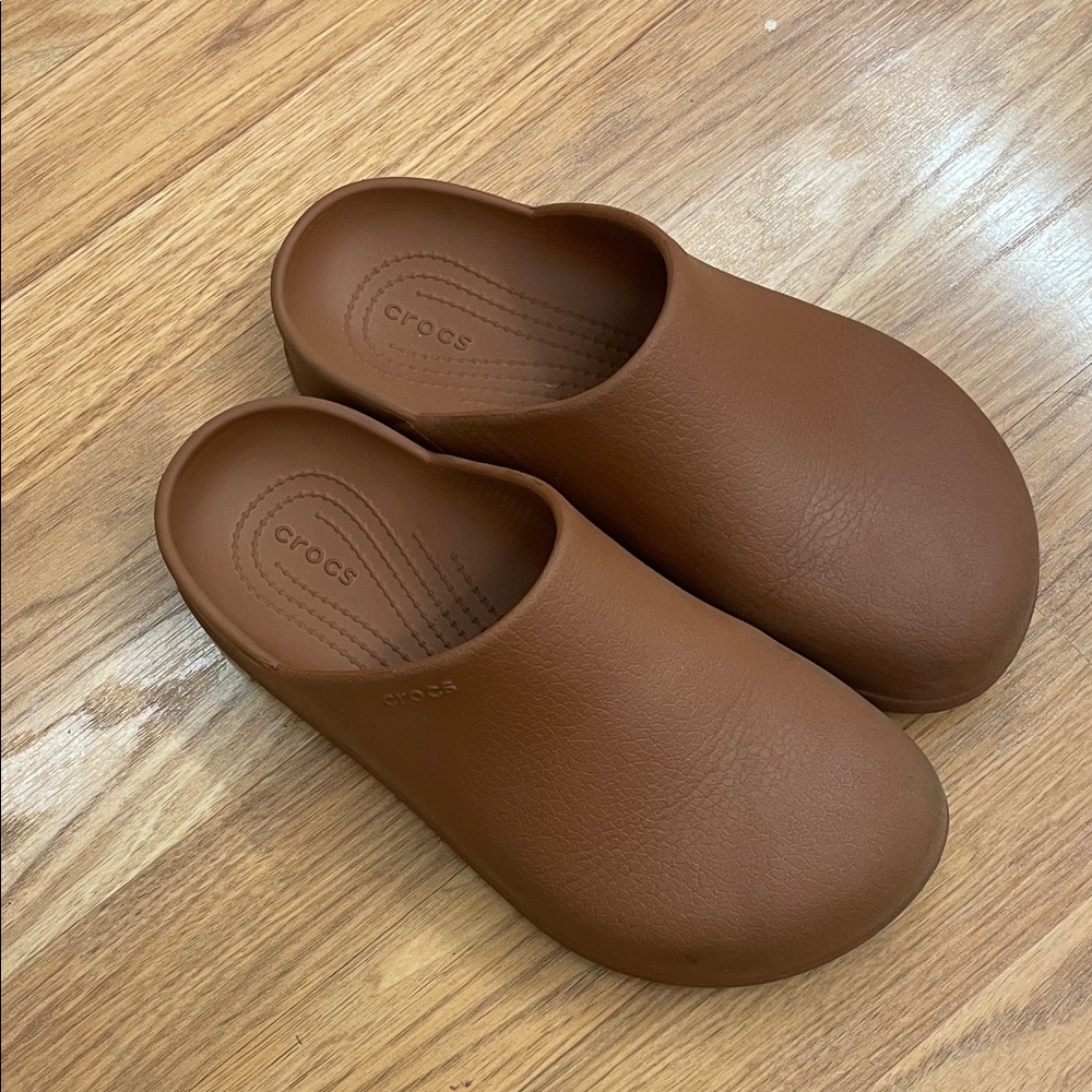 Crocs Dylan Clog (not platform)